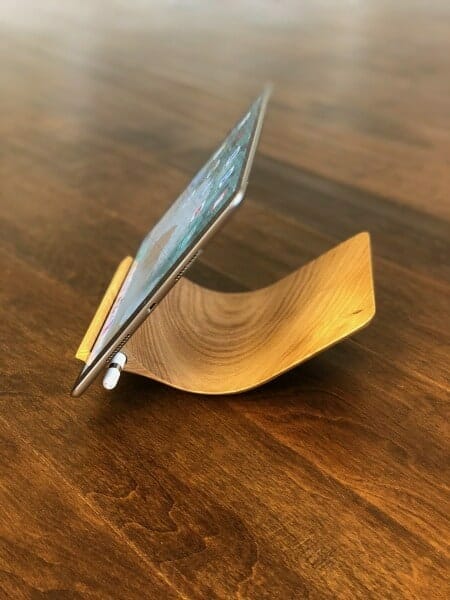 Yohann iPad Stand with iPad Pro