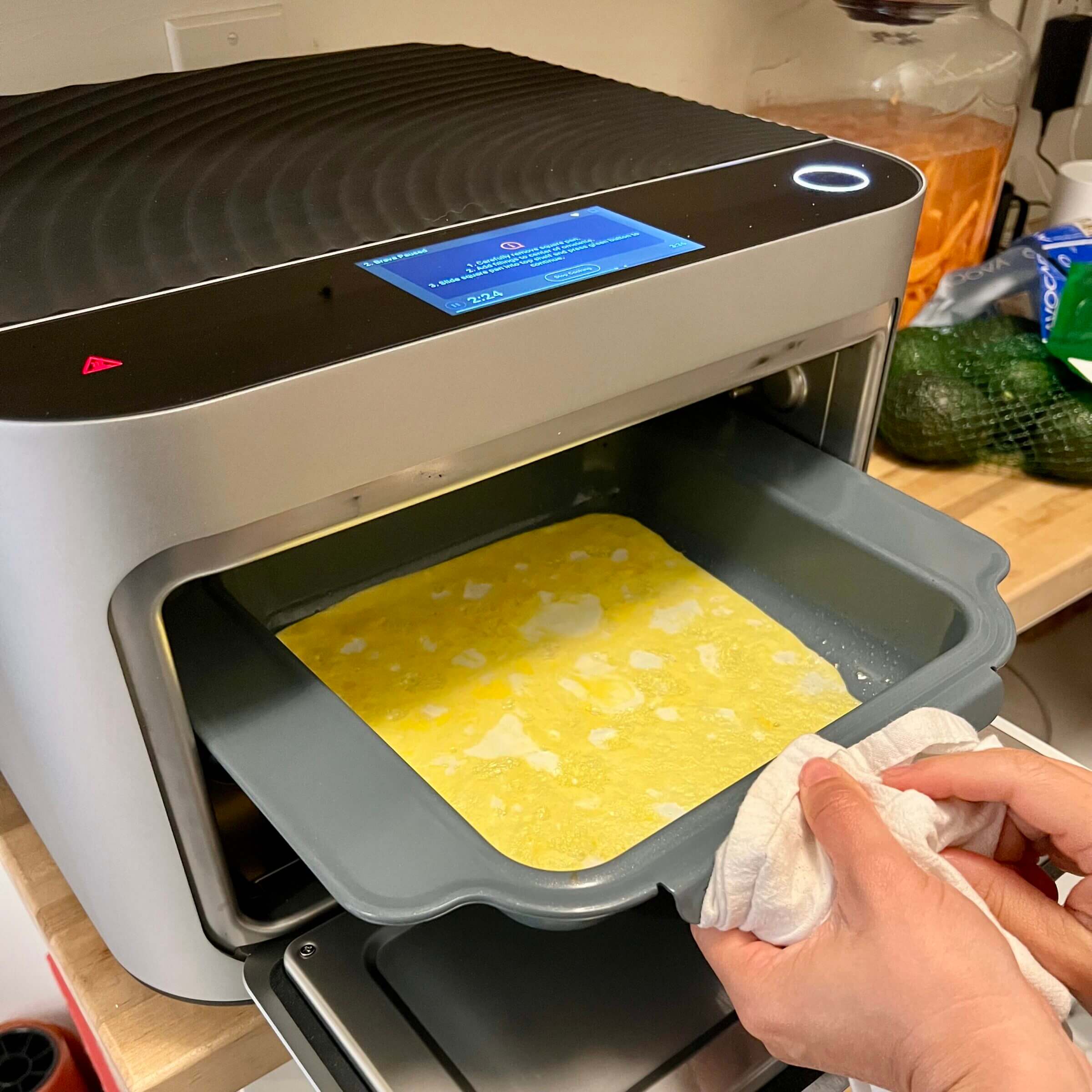 https://michaelkummer.com/wp-content/uploads/2022/12/Our-first-attempts-at-making-omeletes-in-the-Brava-using-the-square-pan.jpeg